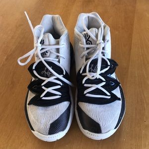 Kyrie Irving Nike Basketball Sneakers